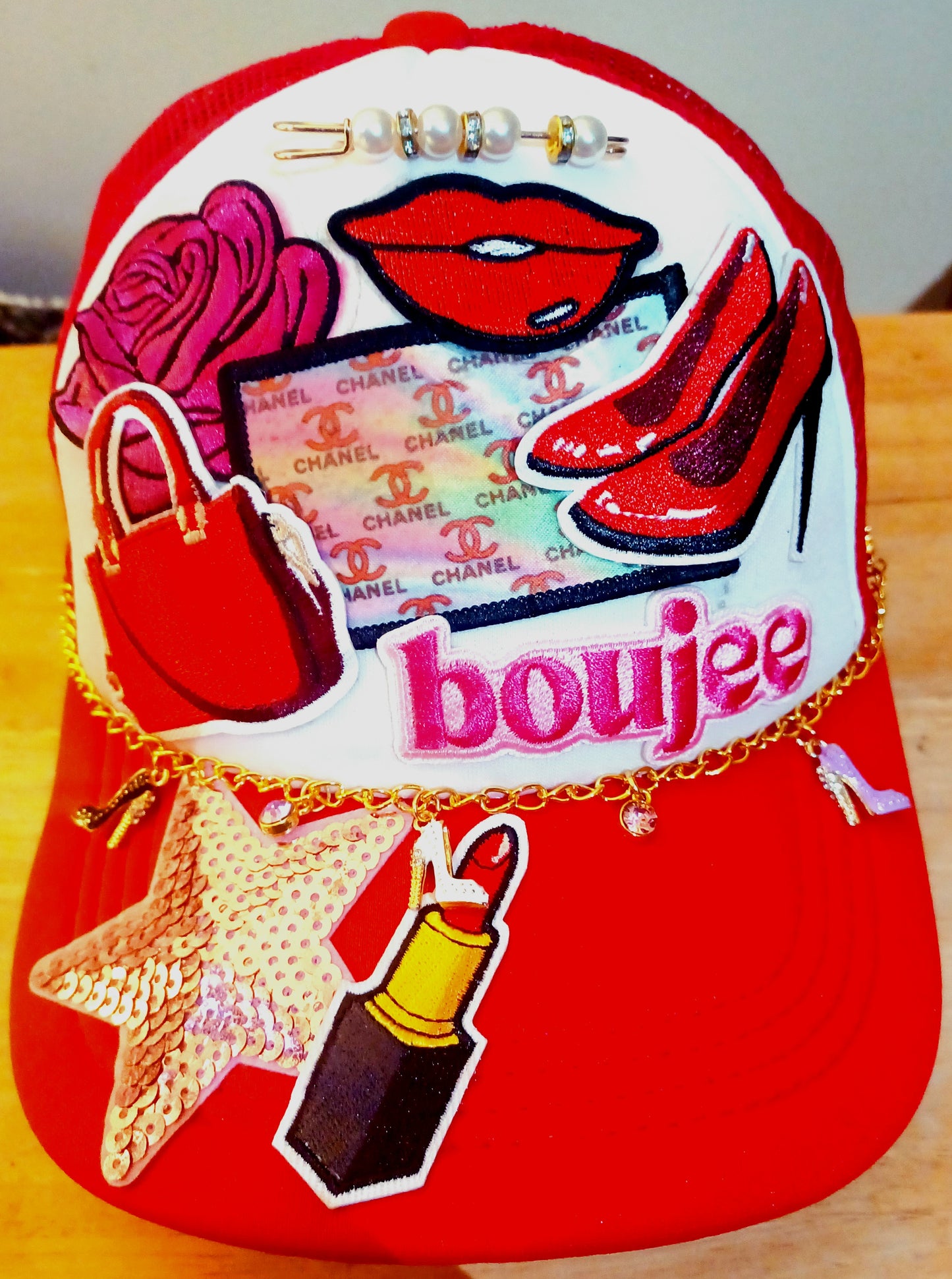 Fashionista Truckers Hat in Red & White