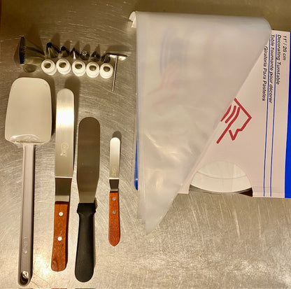 Baking & Cake Decorating 23pc Set